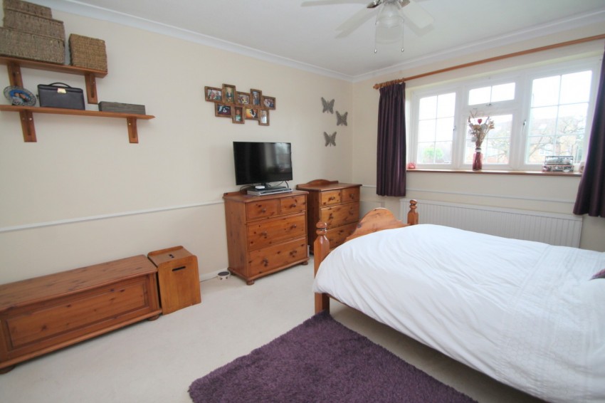 Images for Stanhope Heath, Stanwell, Staines-Upon-Thames, Middlesex EAID:2640919782 BID:ASL