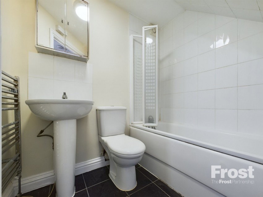 Images for Bedfont Road, Stanwell, Middlesex EAID:2640919782 BID:ASL