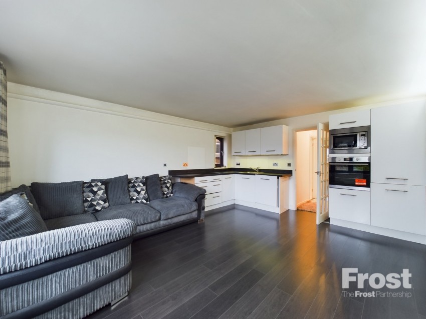 Images for Ashford, Surrey EAID:2640919782 BID:ASL