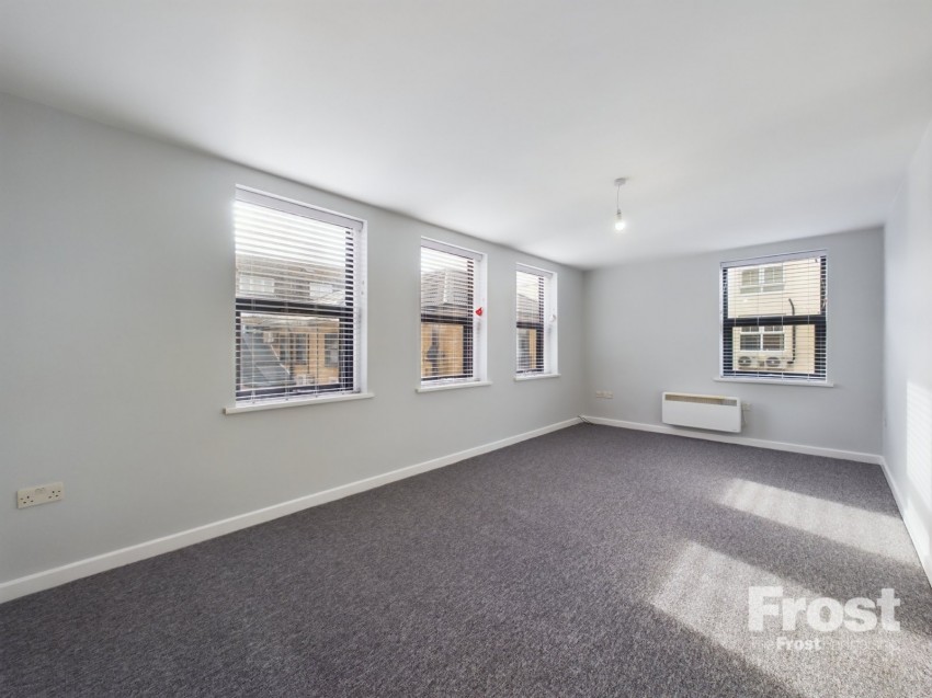 Images for Ashford, Surrey EAID:2640919782 BID:ASL