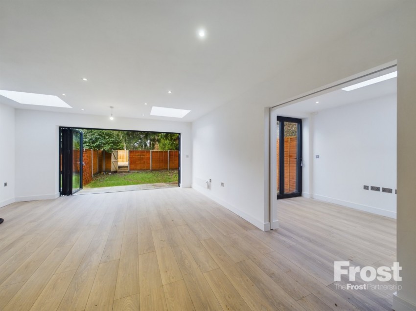 Images for Green Street, Sunbury-On-Thames, Surrey EAID:2640919782 BID:ASL