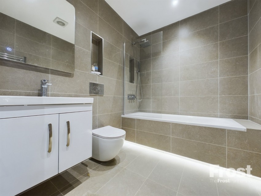 Images for Green Street, Sunbury-On-Thames, Surrey EAID:2640919782 BID:ASL