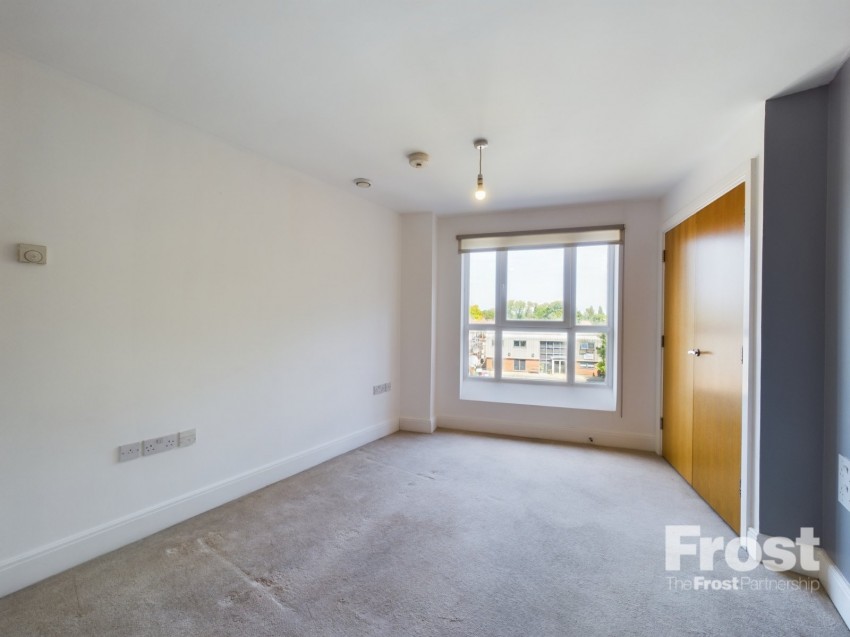 Images for Ashford, Surrey EAID:2640919782 BID:ASL