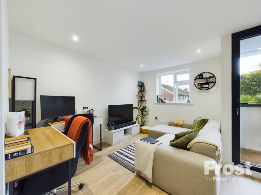 Images for Sunbury-on-Thames, Surrey EAID:2640919782 BID:ASL