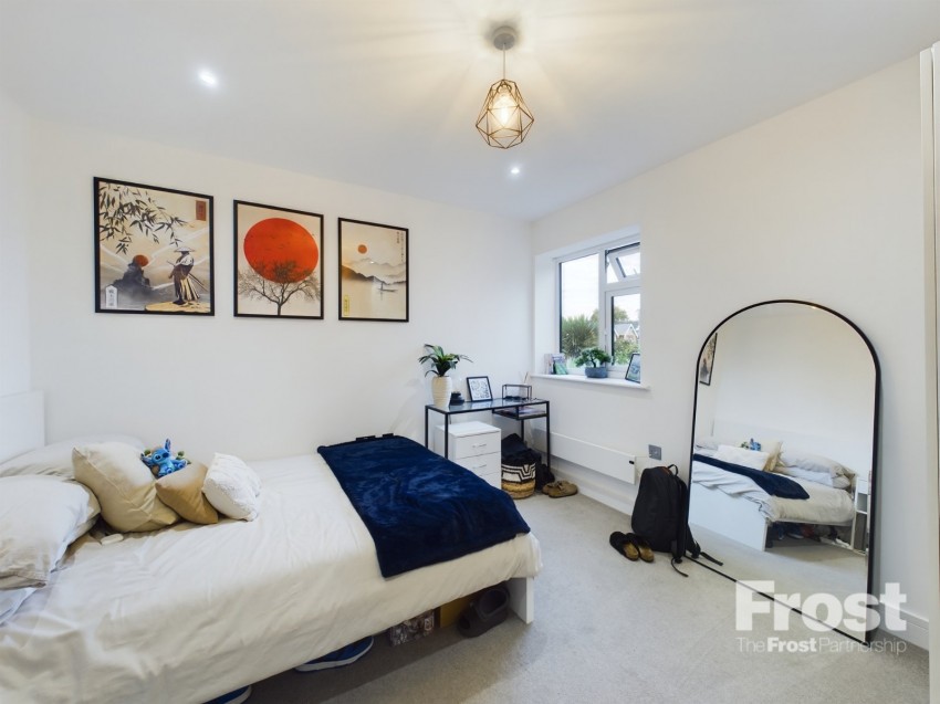 Images for Sunbury-on-Thames, Surrey EAID:2640919782 BID:ASL