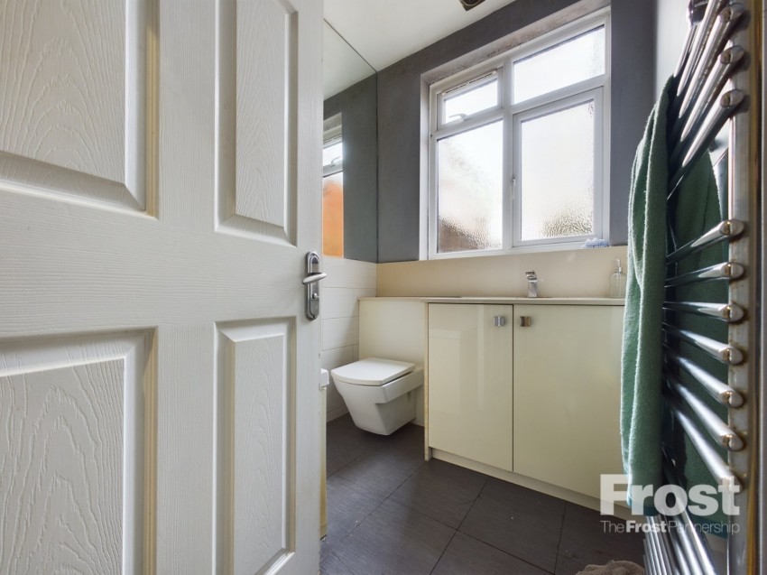 Images for Ashford, Surrey EAID:2640919782 BID:ASL