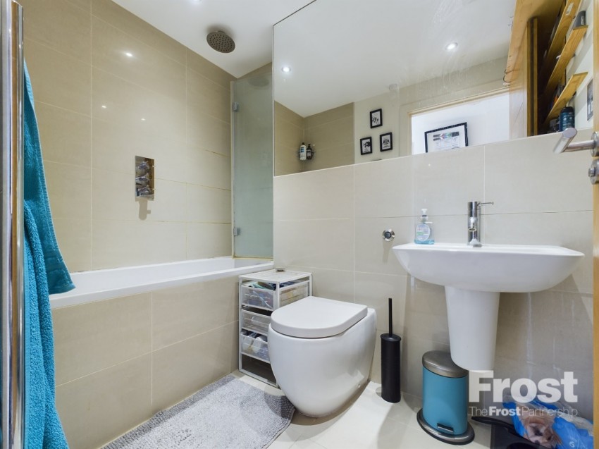 Images for Ashford, Surrey EAID:2640919782 BID:ASL