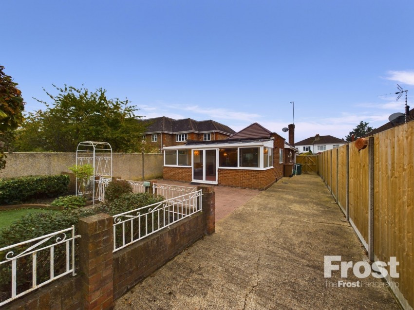 Images for Ashford, Surrey EAID:2640919782 BID:ASL