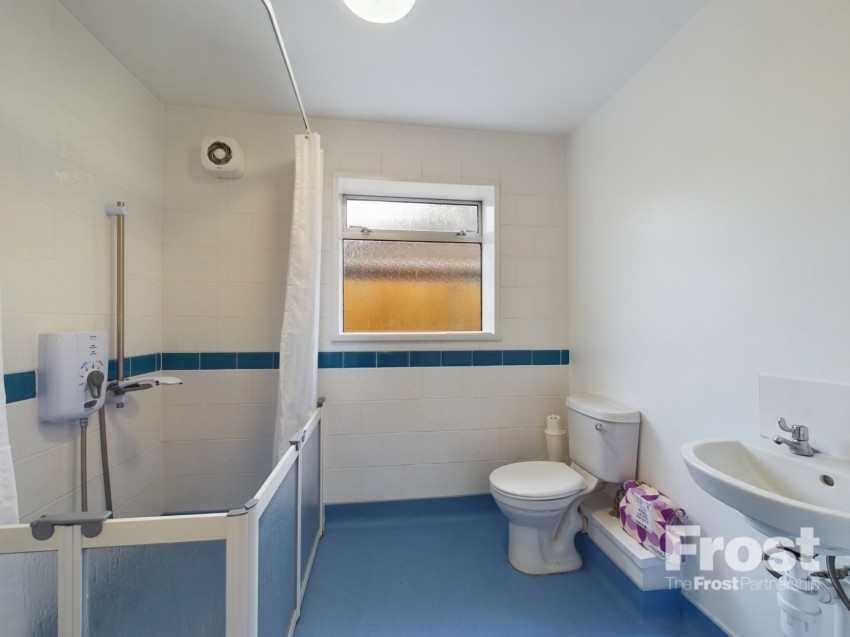Images for Ashford, Surrey EAID:2640919782 BID:ASL