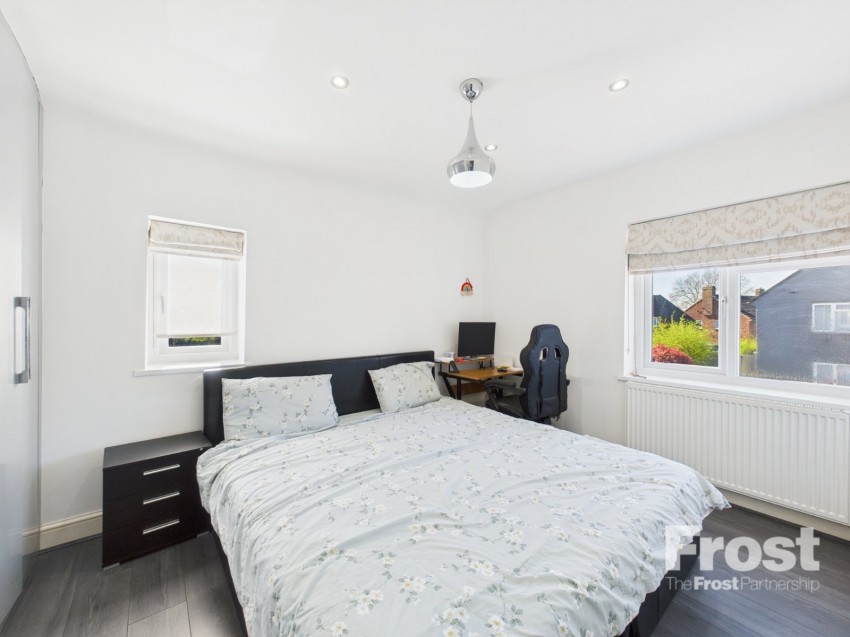 Images for Staines-upon-Thames, Surrey EAID:2640919782 BID:ASL