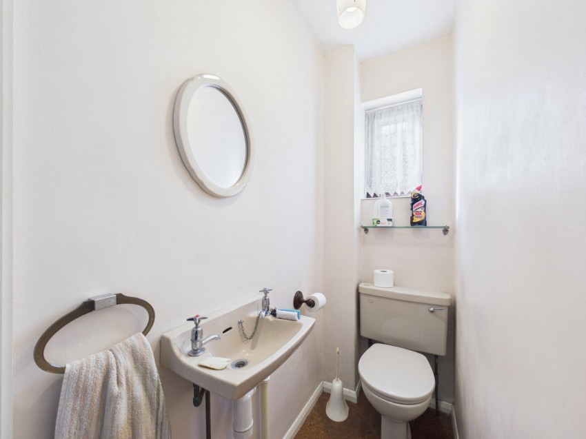 Images for Ashford, Surrey EAID:2640919782 BID:ASH