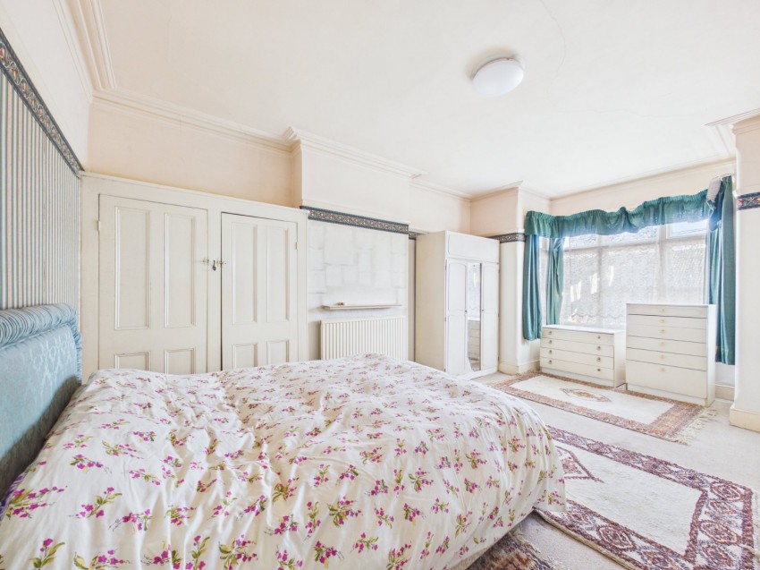 Images for Ashford, Surrey EAID:2640919782 BID:ASH