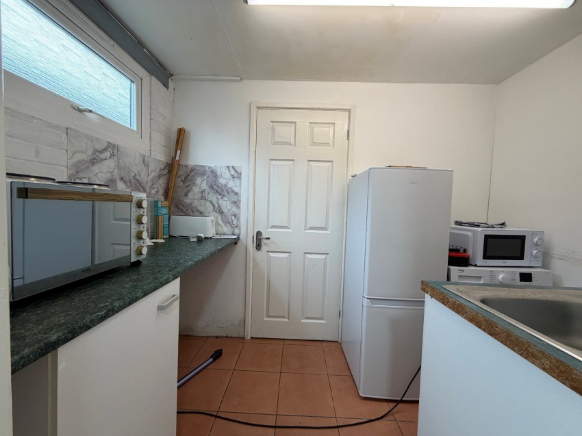 Images for Ashford, Surrey EAID:2640919782 BID:ASL