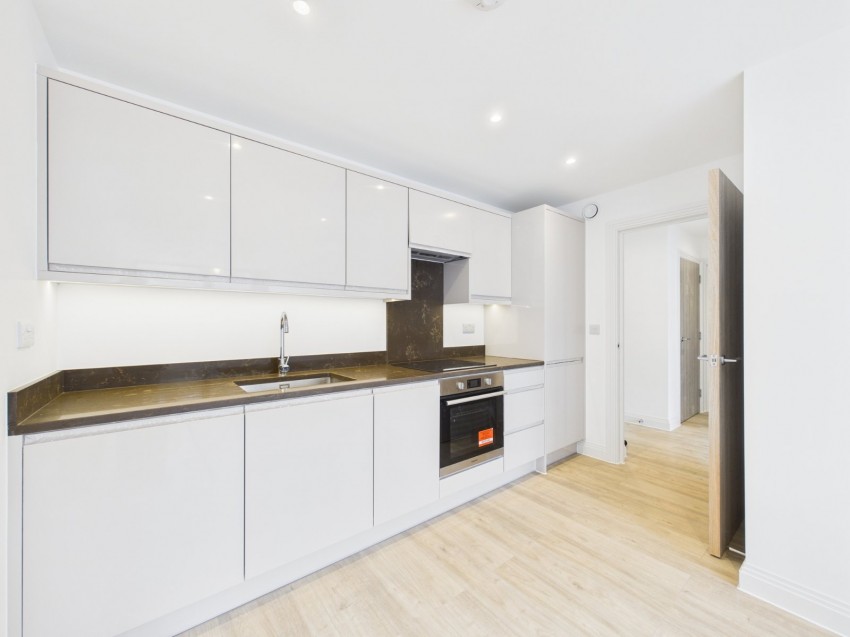 Images for Ashford, Surrey EAID:2640919782 BID:ASL