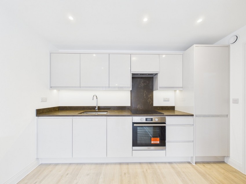 Images for Ashford, Surrey EAID:2640919782 BID:ASL