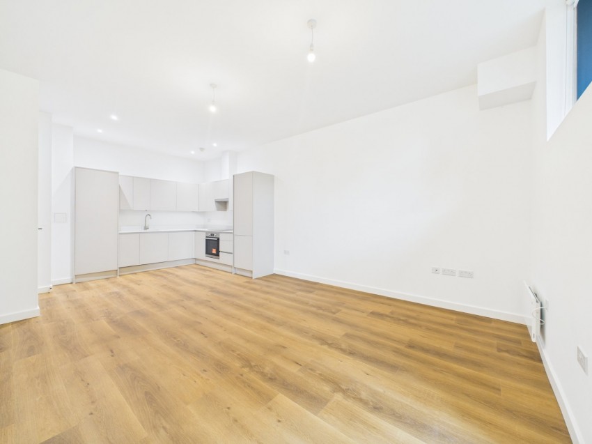 Images for The Causeway, Staines-Upon-Thames, Middlesex EAID:2640919782 BID:ASL