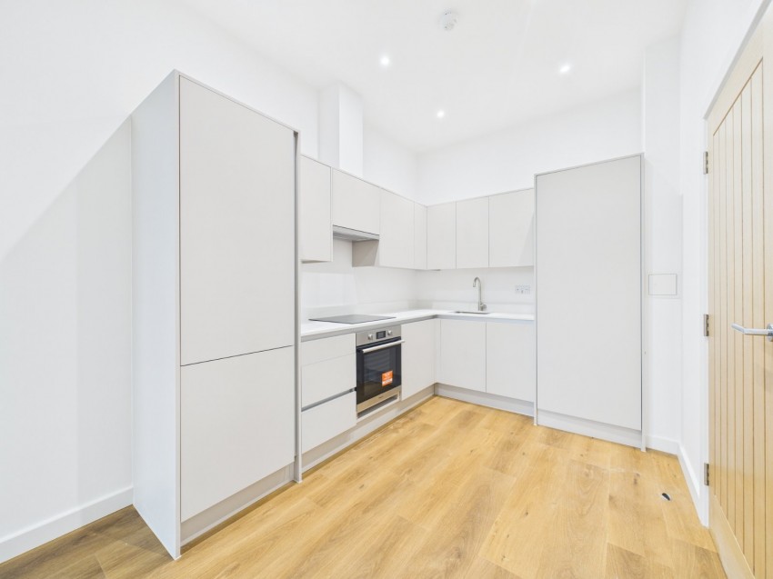 Images for The Causeway, Staines-Upon-Thames, Middlesex EAID:2640919782 BID:ASL