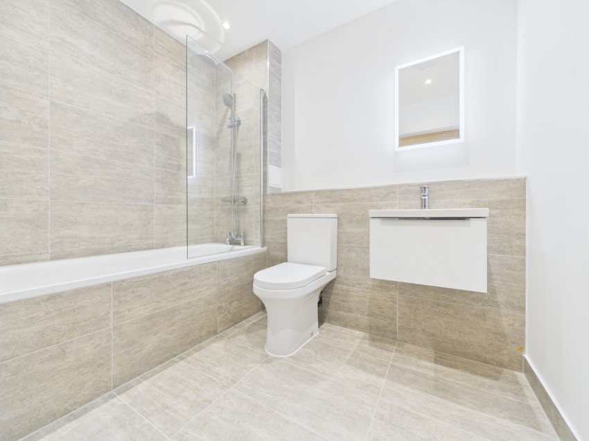 Images for The Causeway, Staines-Upon-Thames, Middlesex EAID:2640919782 BID:ASL