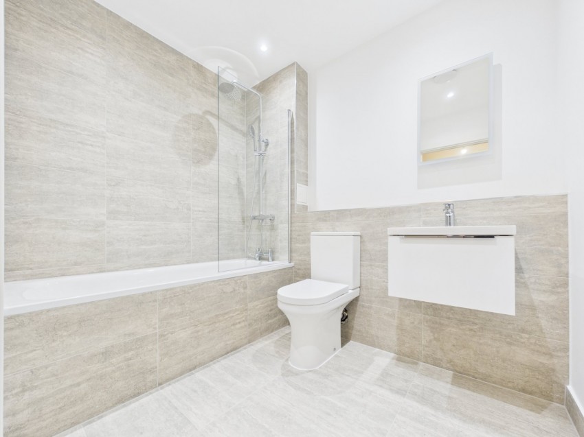 Images for The Causeway, Staines-Upon-Thames, Middlesex EAID:2640919782 BID:ASL