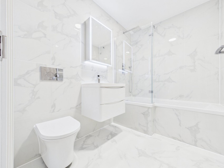 Images for Ashford, Surrey EAID:2640919782 BID:ASL