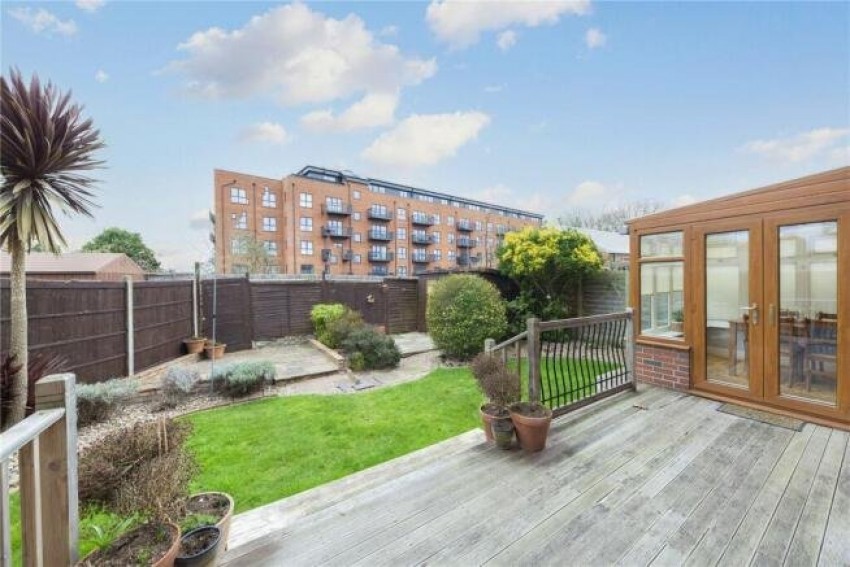 Images for Ashford, Surrey EAID:2640919782 BID:ASL