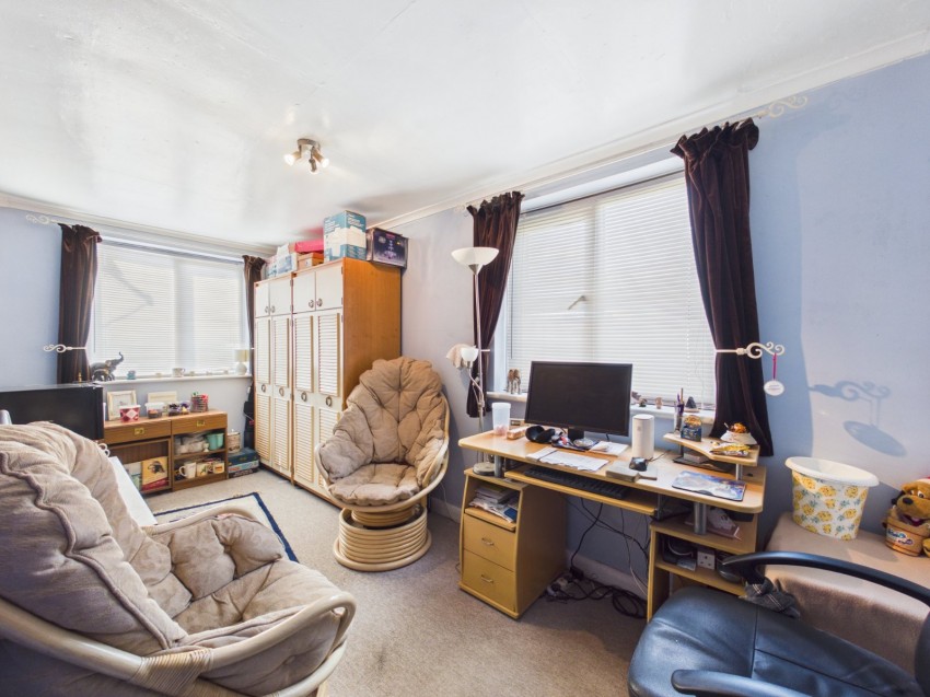 Images for Ashford, Surrey EAID:2640919782 BID:ASH