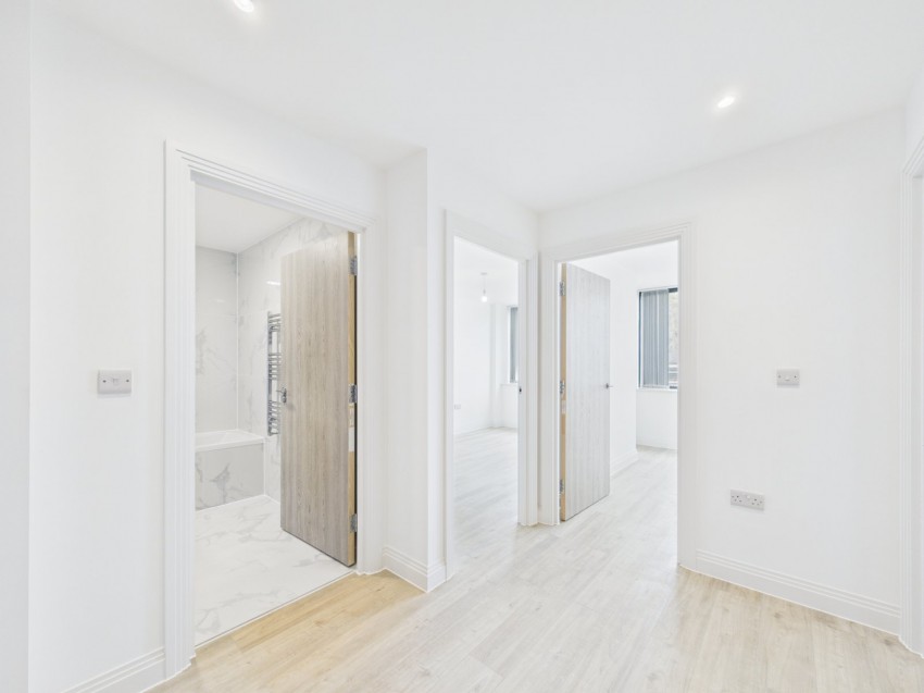 Images for Ashford, Surrey EAID:2640919782 BID:ASL