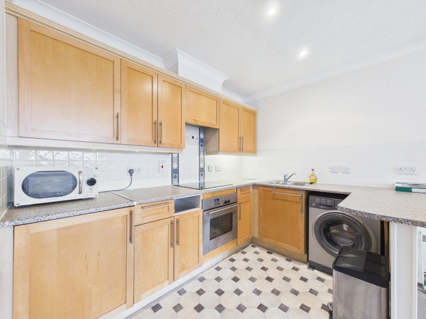 Images for Ashford, Surrey EAID:2640919782 BID:ASH