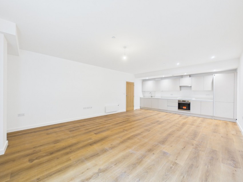 Images for Staines-upon-Thames, Surrey EAID:2640919782 BID:ASL