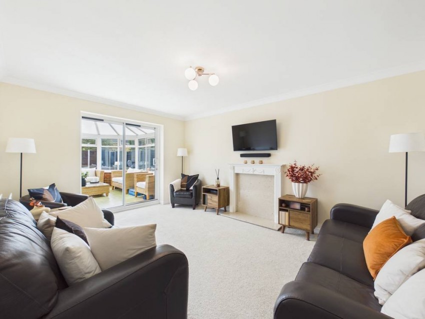 Images for Ashford, Surrey EAID:2640919782 BID:ASH