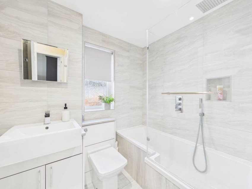 Images for Ashford, Surrey EAID:2640919782 BID:ASH