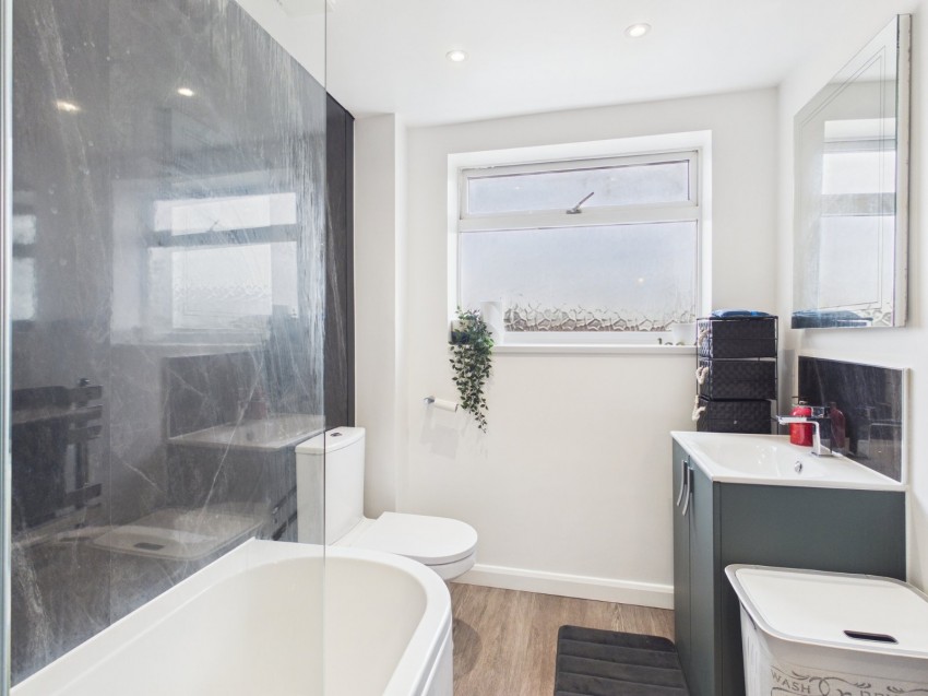 Images for Ashford, Surrey EAID:2640919782 BID:ASH