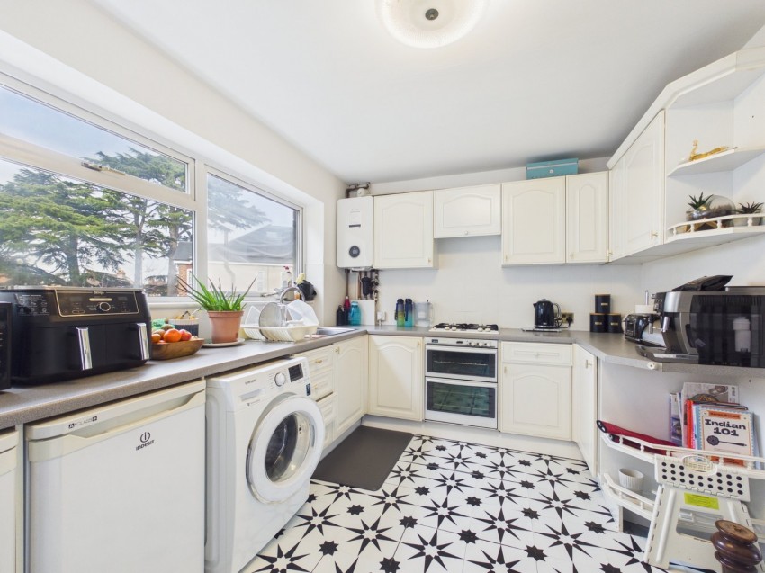 Images for Ashford, Surrey EAID:2640919782 BID:ASH