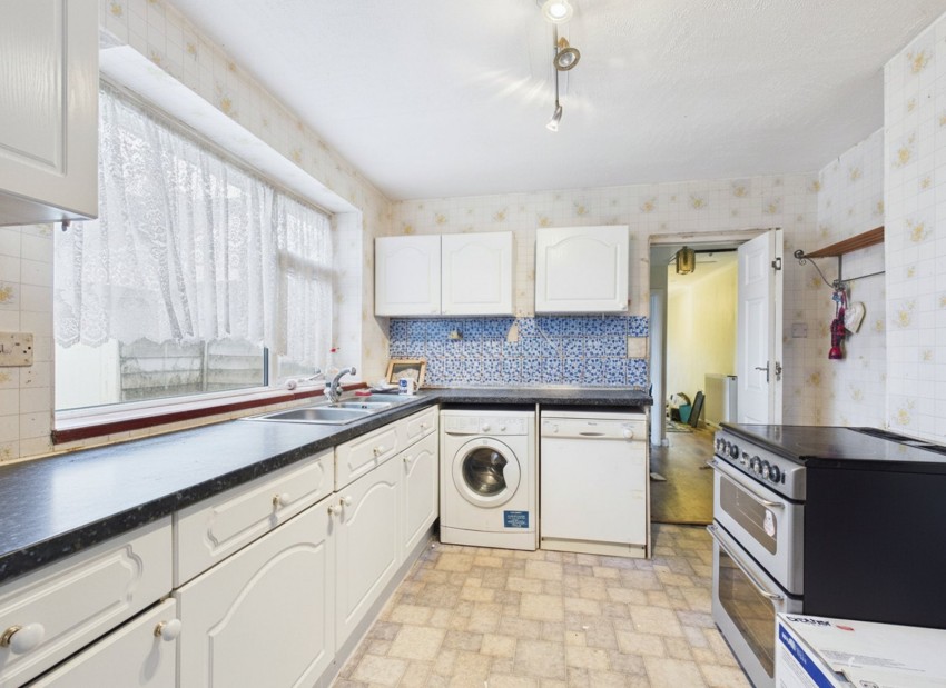 Images for Ashford, Surrey EAID:2640919782 BID:ASH