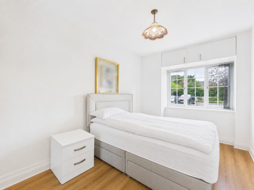 Images for Ashford, Surrey EAID:2640919782 BID:ASH
