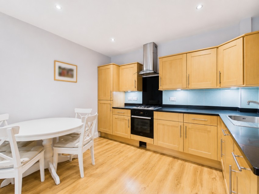 Images for Ashford, Surrey EAID:2640919782 BID:ASH
