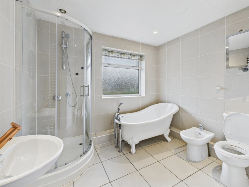 Images for Wooburn Moor, Buckinghamshire EAID:2640919782 BID:BEA