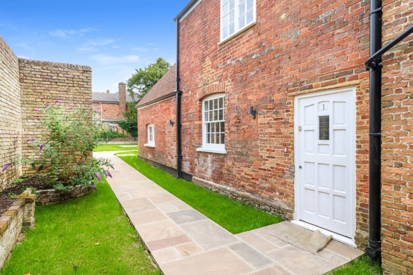 Images for High Wycombe, Buckinghamshire EAID:2640919782 BID:BEA