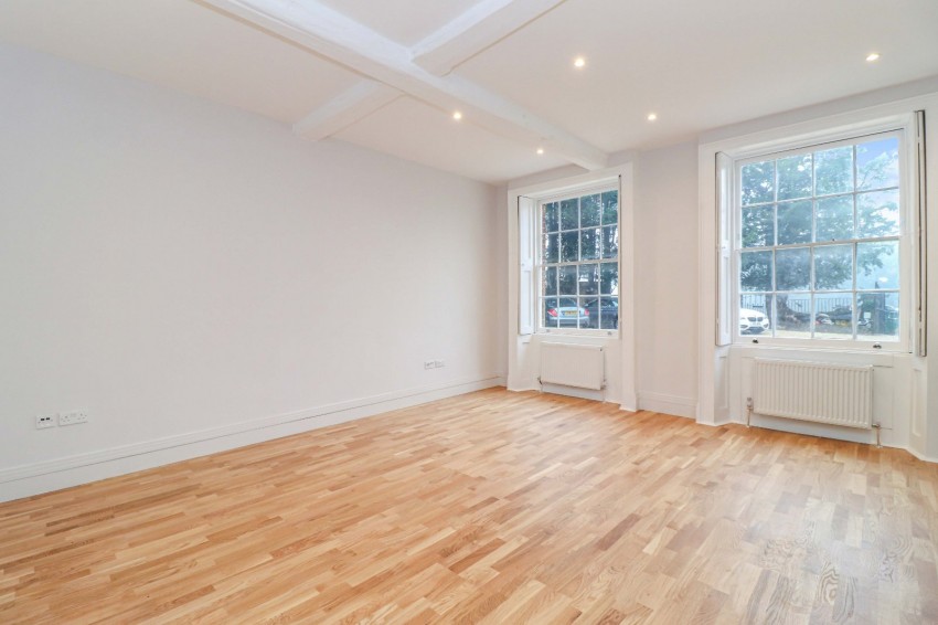 Images for High Wycombe, Buckinghamshire EAID:2640919782 BID:BEA