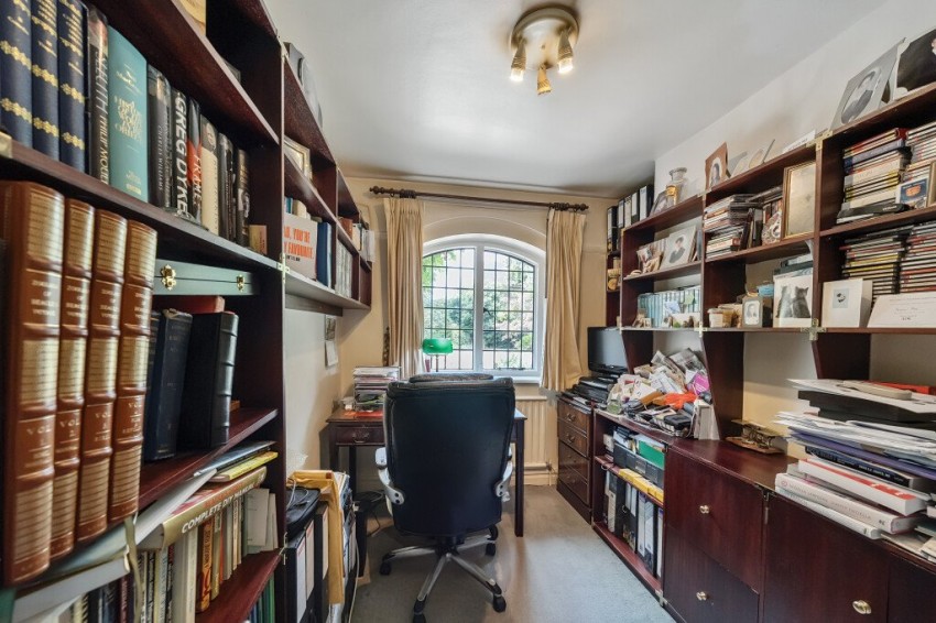 Images for Beaconsfield, Buckinghamshire EAID:2640919782 BID:BEA