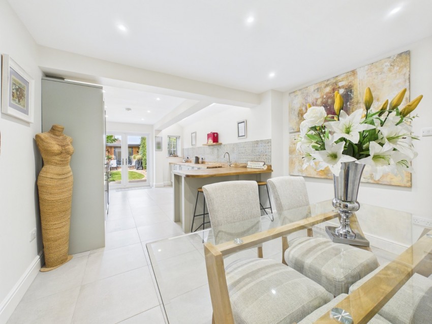 Images for Beaconsfield EAID:2640919782 BID:BEA