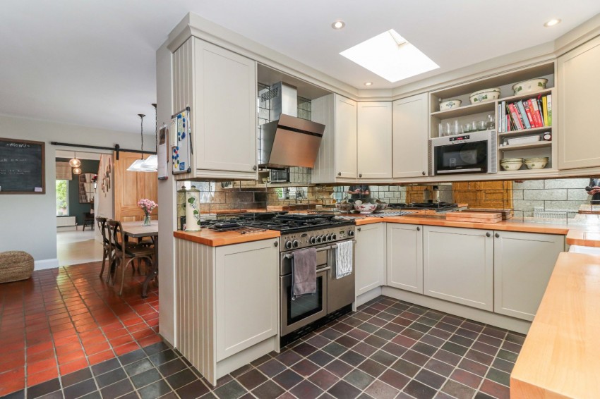 Images for High Wycombe, Buckinghamshire EAID:2640919782 BID:BEA