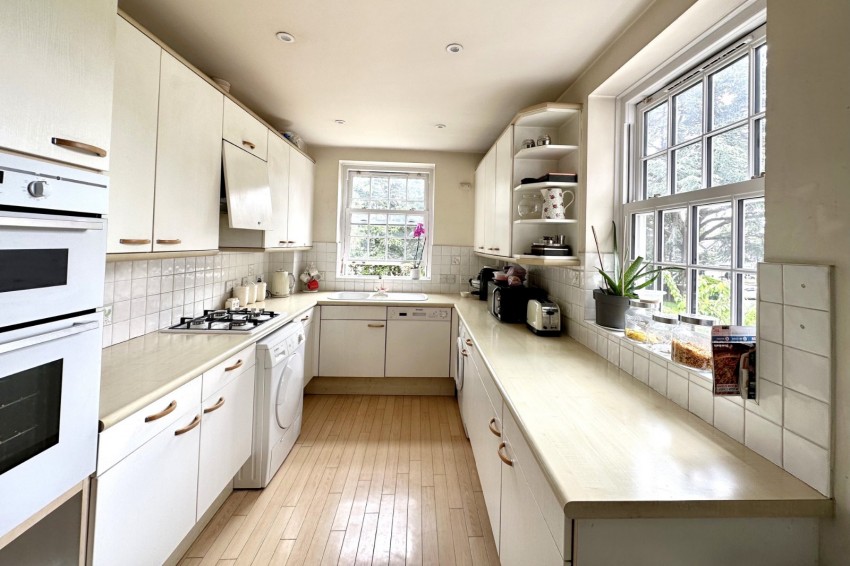 Images for Beaconsfield, Buckinghamshire EAID:2640919782 BID:BEA