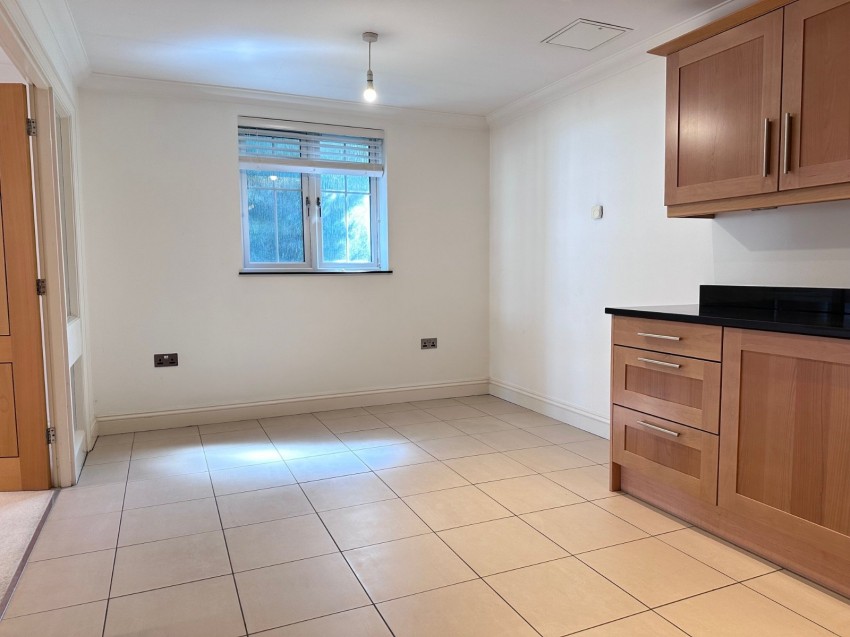 Images for Beaconsfield, Buckinghamshire EAID:2640919782 BID:BEA
