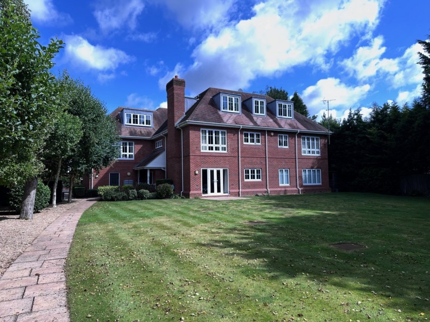 Images for Beaconsfield, Buckinghamshire EAID:2640919782 BID:BEA