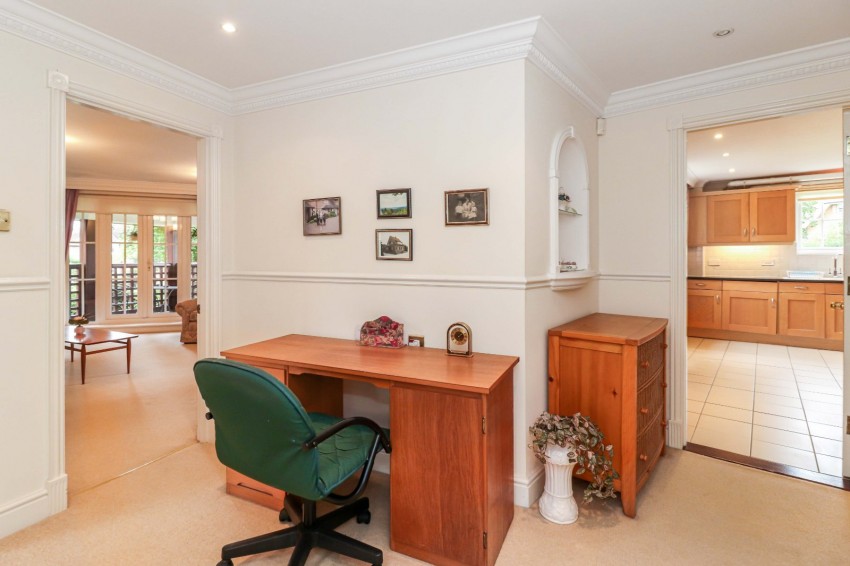 Images for Beaconsfield, Buckinghamshire EAID:2640919782 BID:BEA