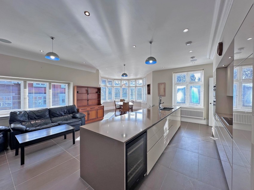 Images for Beaconsfield EAID:2640919782 BID:BEA