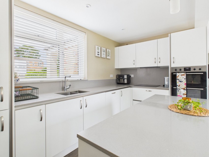 Images for Wilton Park, Beaconsfield, Buckinghamshire EAID:2640919782 BID:BEA