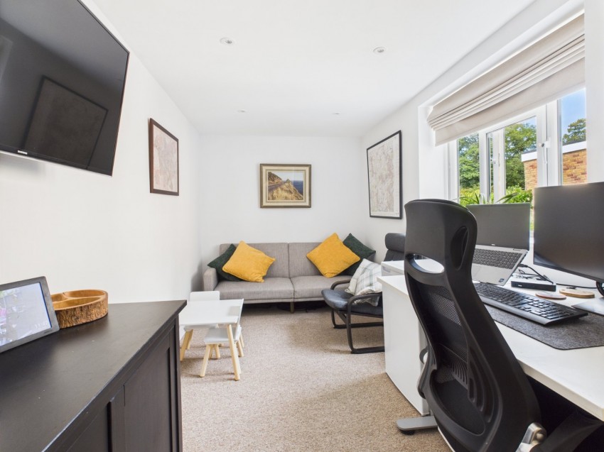 Images for Wilton Park, Beaconsfield, Buckinghamshire EAID:2640919782 BID:BEA