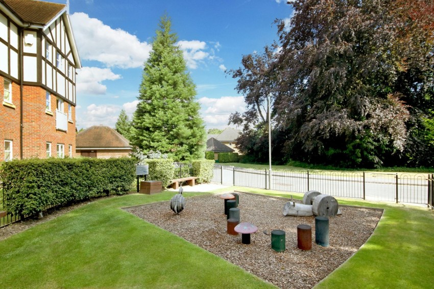 Images for Beaconsfield, Buckinghamshire EAID:2640919782 BID:BEA